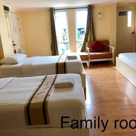 Triple Palms House Hotel Chiang Mai Luaran gambar