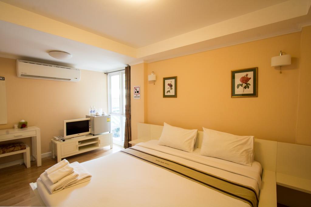Triple Palms House Hotel Chiang Mai Luaran gambar